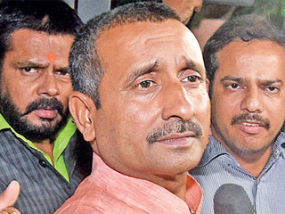 उन्नाव रेप कांड के आरोपी विधायक को सीतापुर जेल में किया शिफ्ट