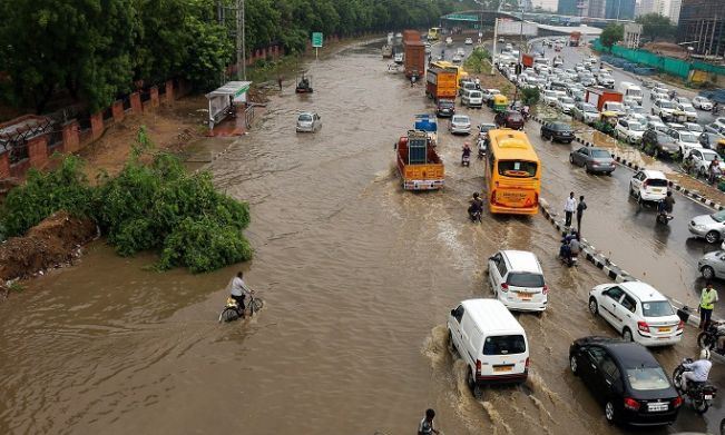 दिल्ली-एनसीआर में तेज बारिश