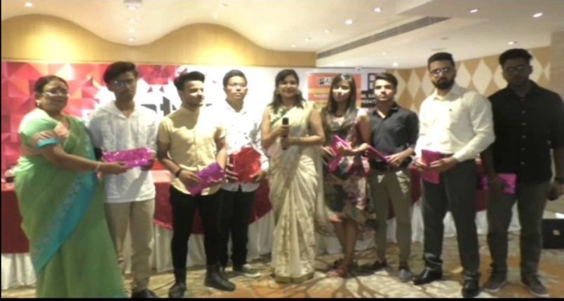 कानपुर पहल स्कूल ऑफ डिजाइन ने विजेताओं को सम्मानित किया