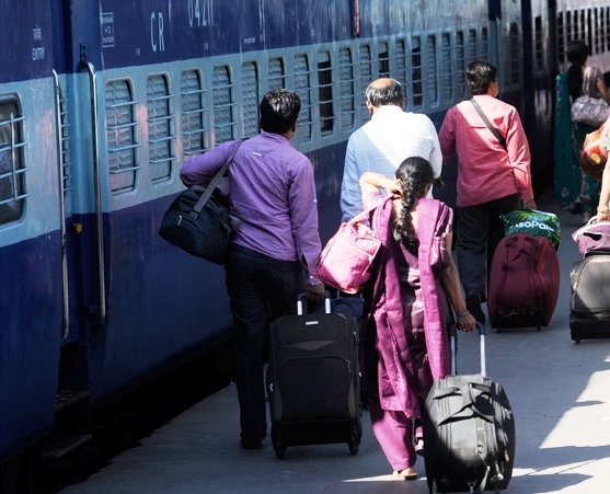 रेल यात्रियों को अब ज्यादा सामान ले जाने पर देना होगा जुर्माना